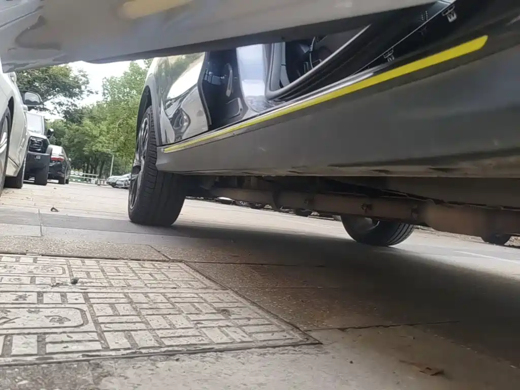 Roewe RX5 New Energy — миниатюра 21