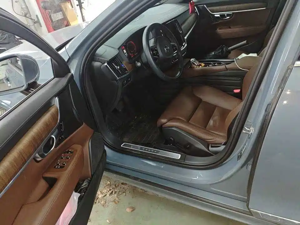 Volvo S90 — миниатюра 9