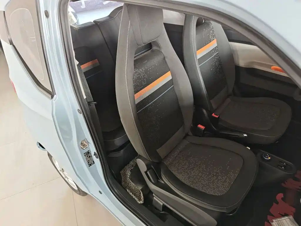 Wuling MINIEV — миниатюра 25