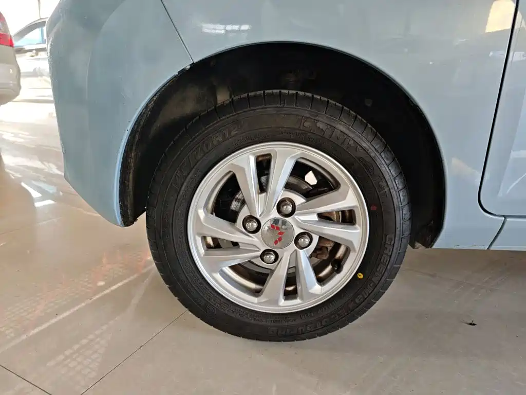 Wuling MINIEV — миниатюра 23