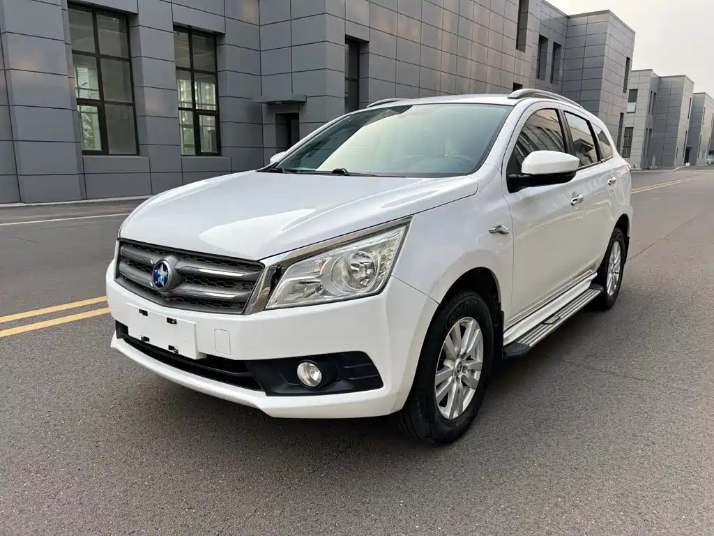 Venucia T70