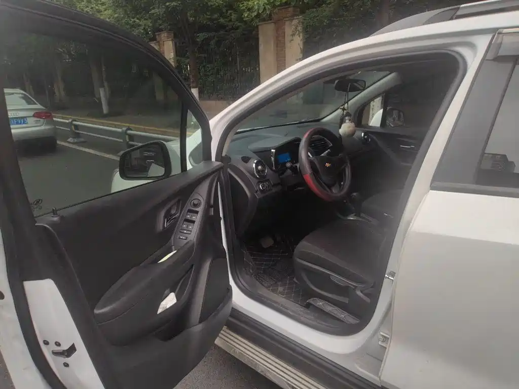 Chevrolet Trax — миниатюра 12