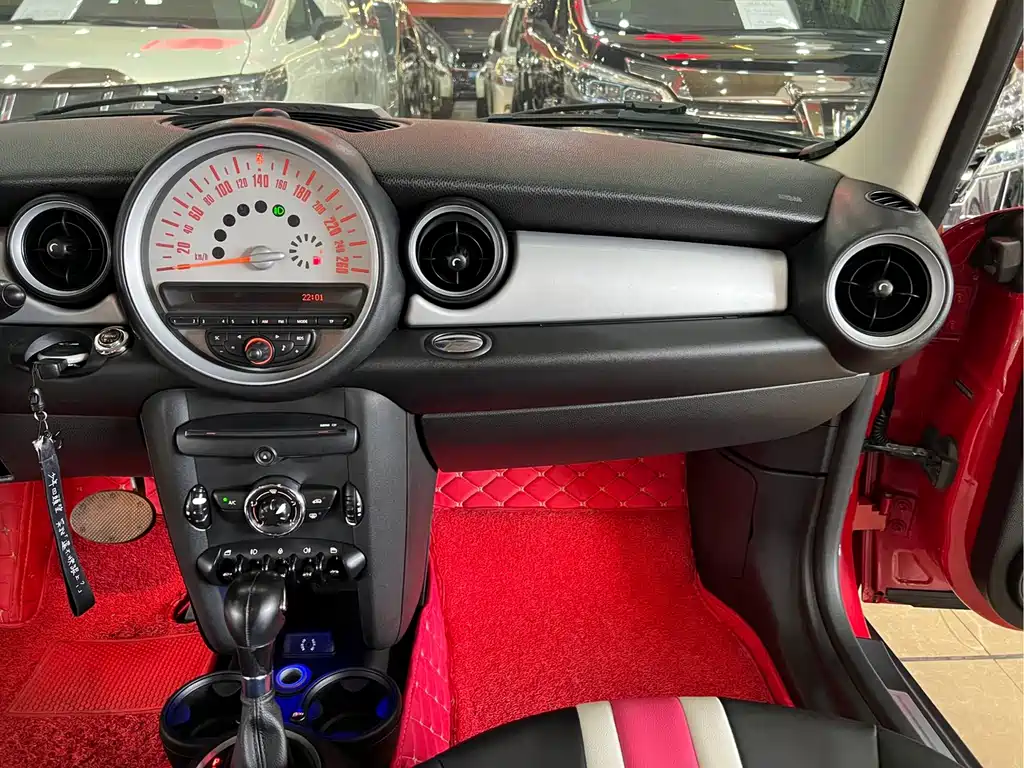 MINI Mini Clubman — миниатюра 15