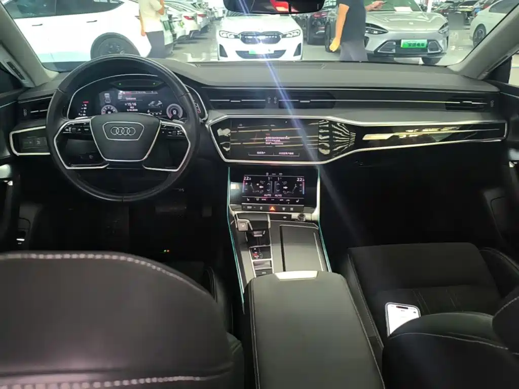 Audi A7L — миниатюра 10
