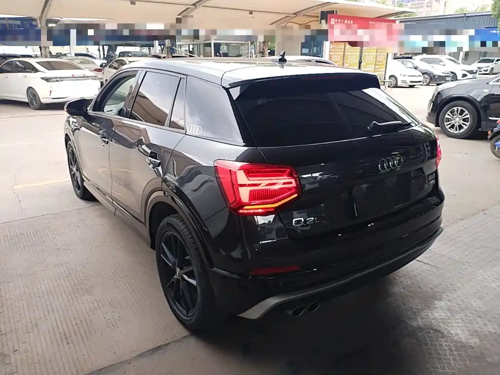 Audi Q2L — миниатюра 5