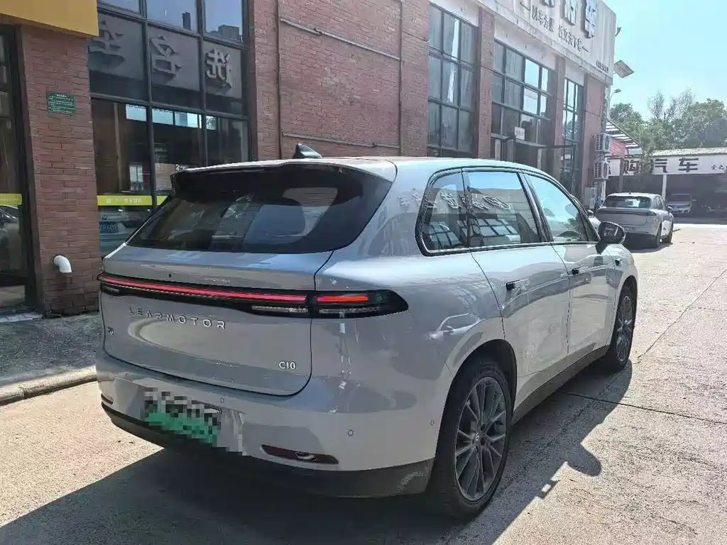 Leapmotor Leapmotor C10 — миниатюра 8