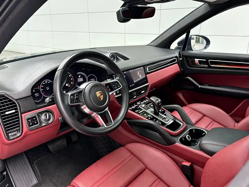 Porsche Cayenne — миниатюра 13