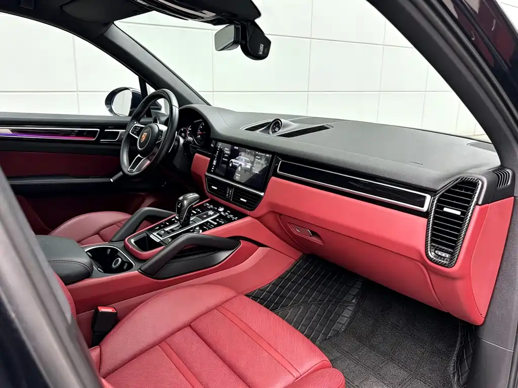 Porsche Cayenne — миниатюра 17