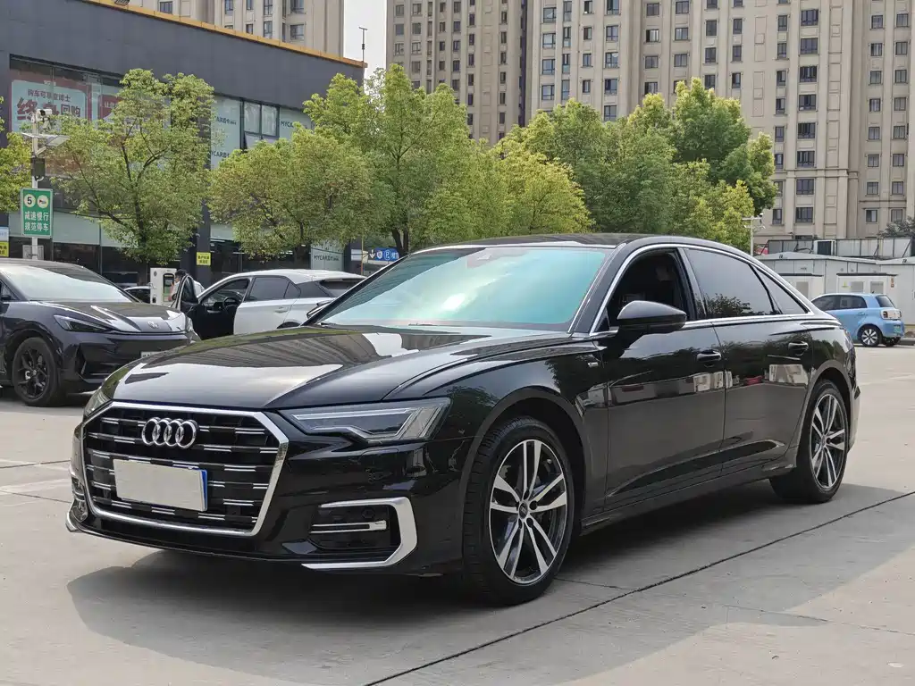 Audi A6L 2022 40 TFSI Luxury