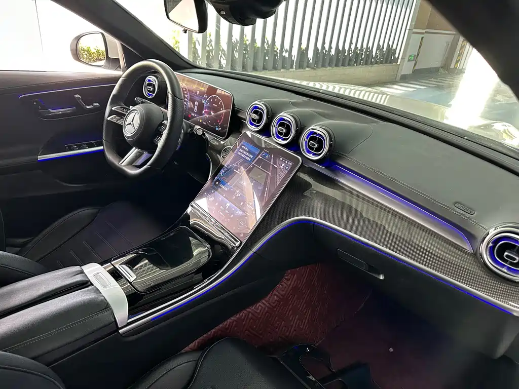 Mercedes-Benz C-Class — миниатюра 14