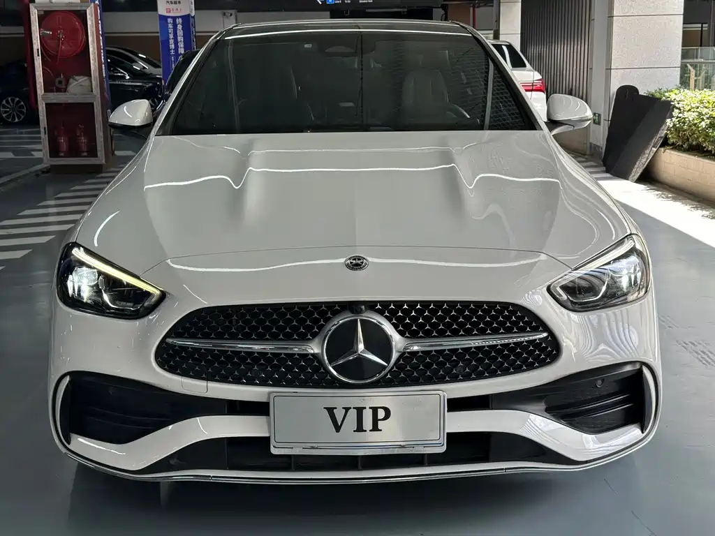 Mercedes-Benz C-Class — миниатюра 2