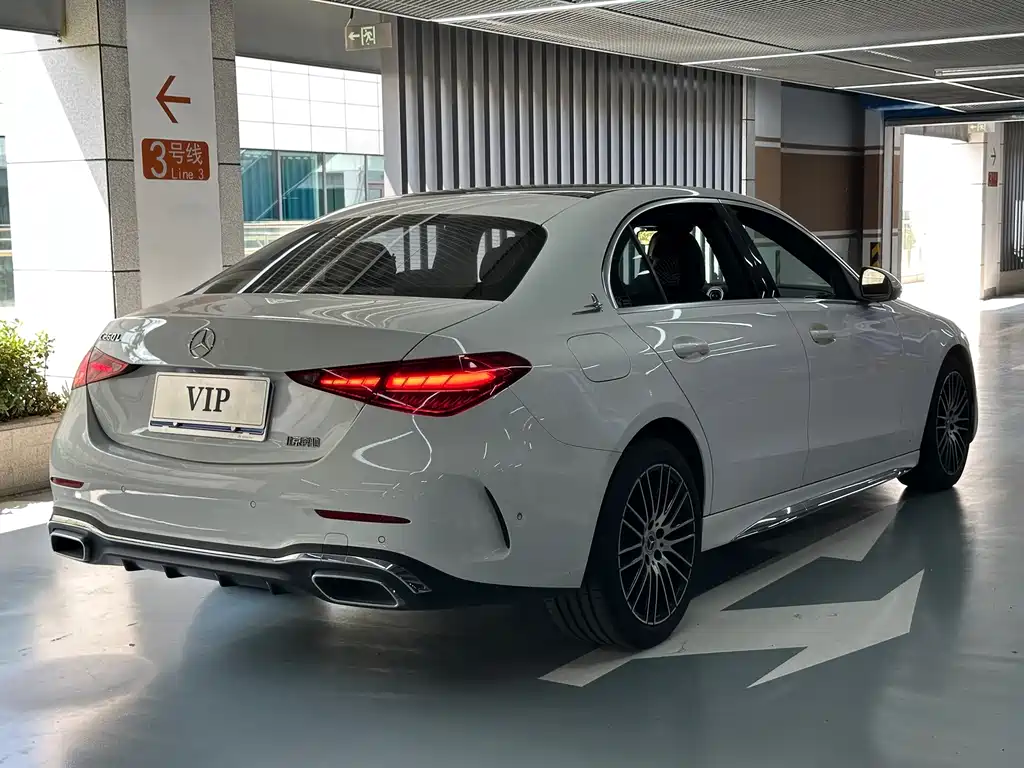 Mercedes-Benz C-Class — миниатюра 5