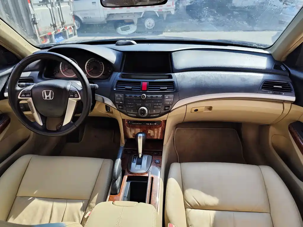 Honda Accord — миниатюра 4
