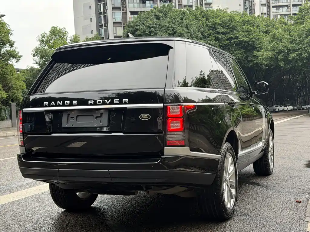 Land Rover Range Rover — миниатюра 5