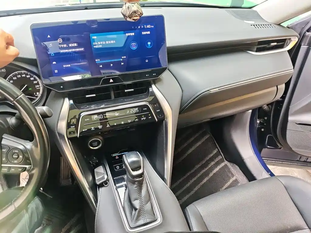 Toyota Harrier — миниатюра 6