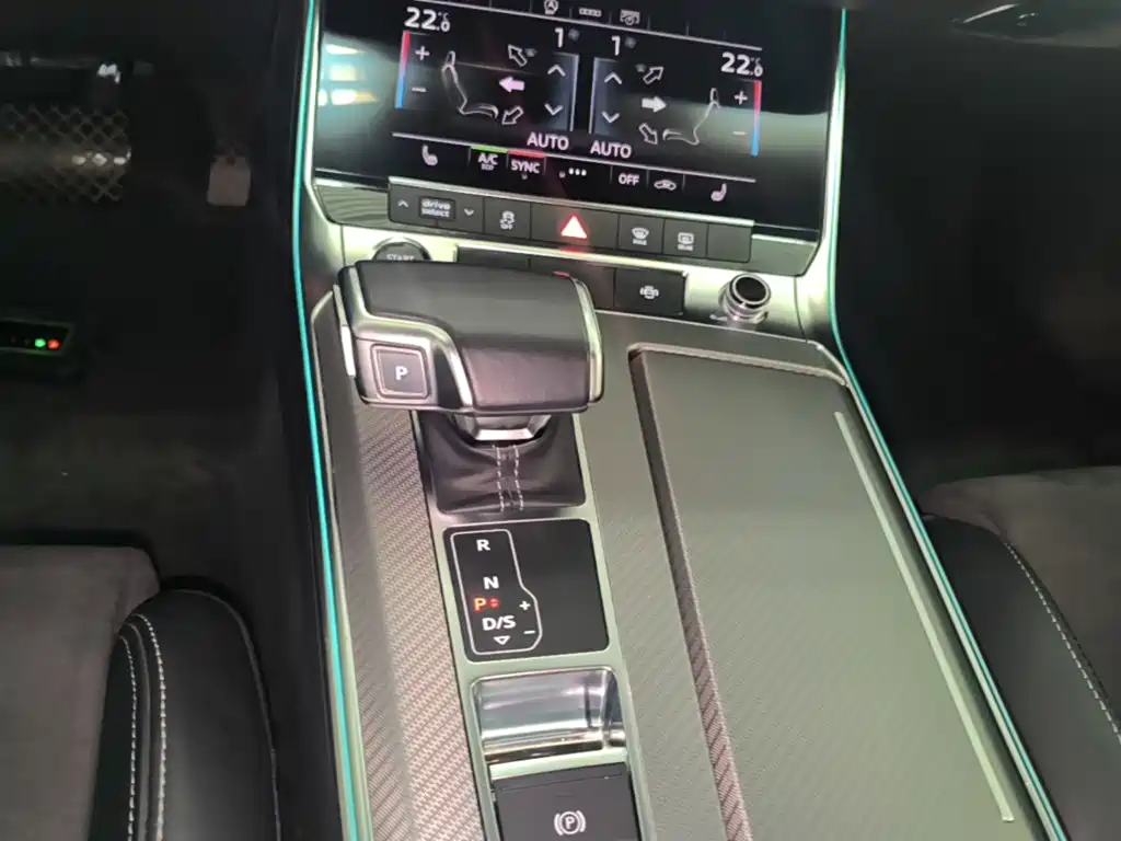 Audi A7L — миниатюра 14
