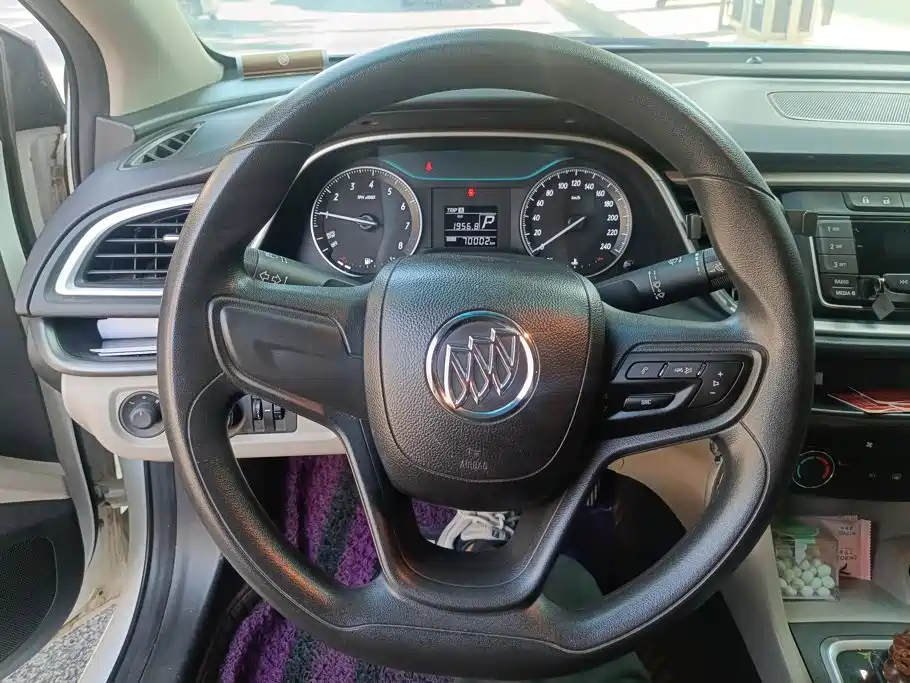 Buick Excelle — миниатюра 15