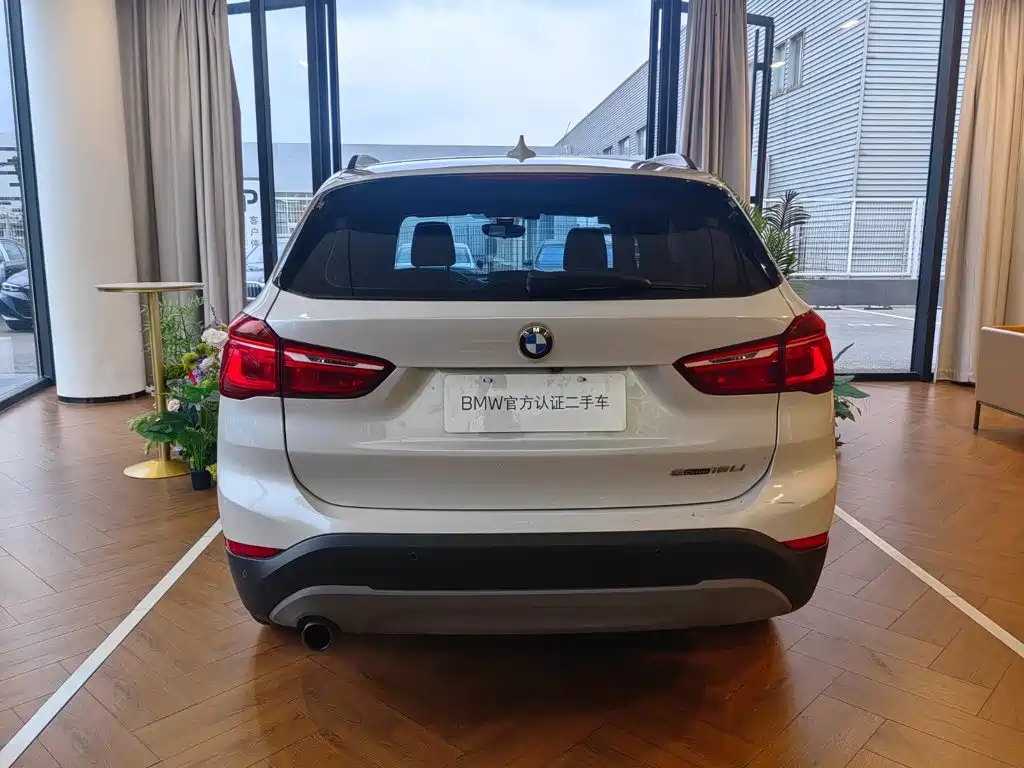 BMW X1 — миниатюра 5
