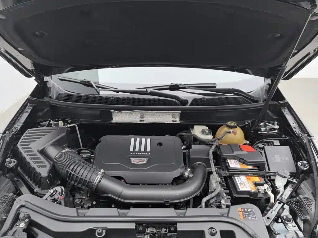 Cadillac XT5 — миниатюра 6