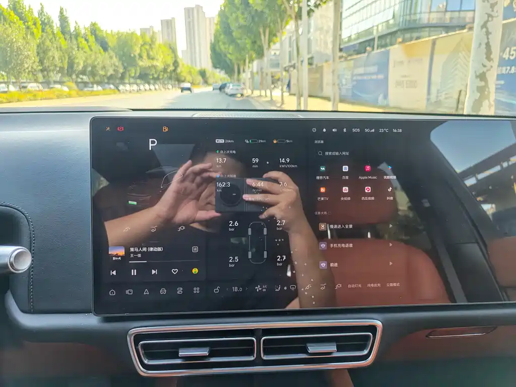 Li Auto Li L8 — миниатюра 9