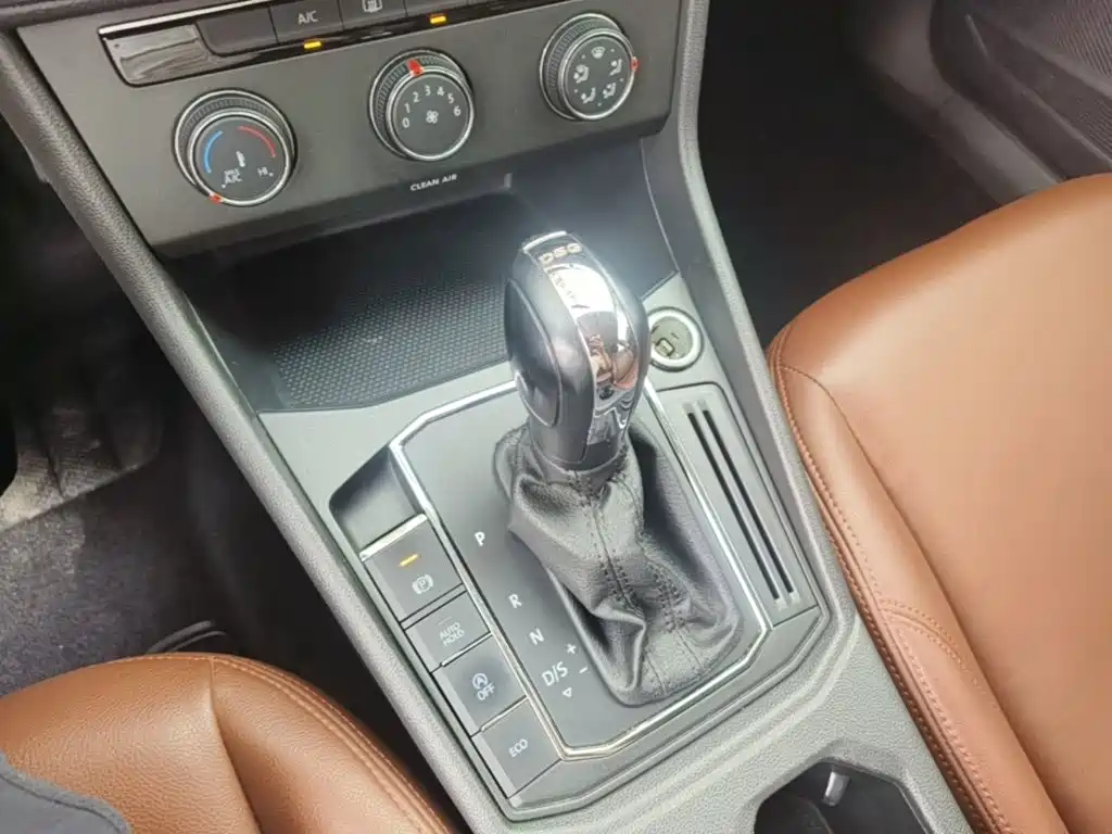 Volkswagen Lavida — миниатюра 14