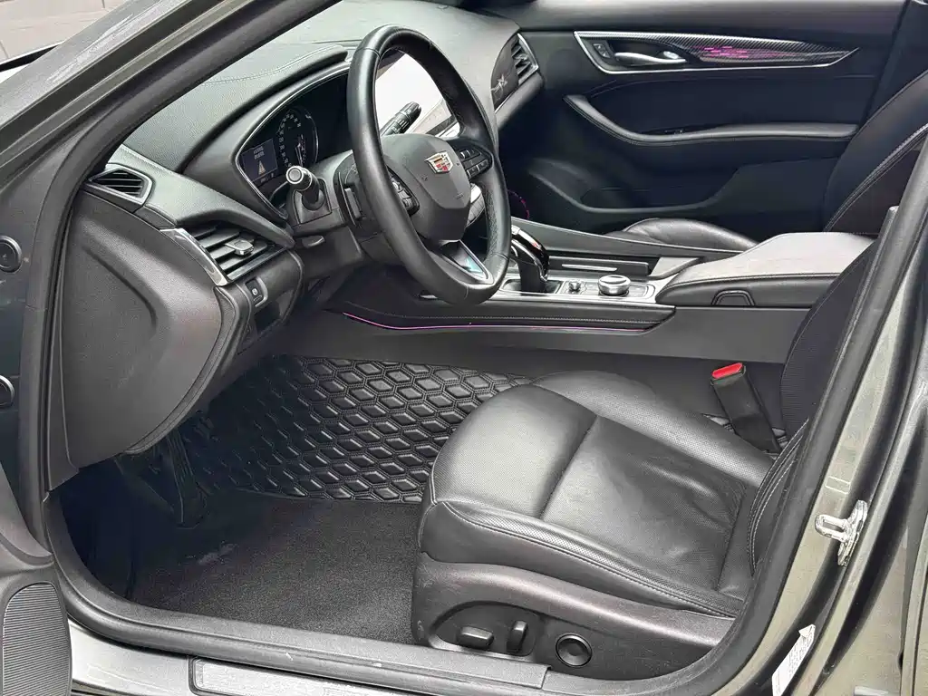 Cadillac CT5 — миниатюра 13