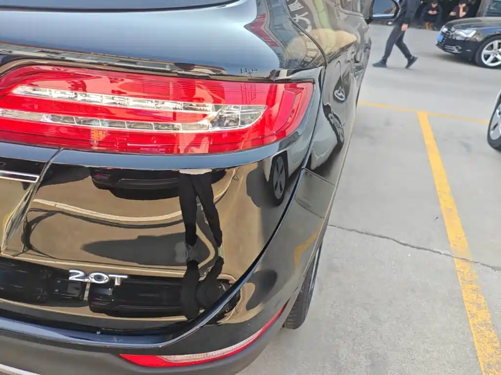 Lincoln MKC — миниатюра 24