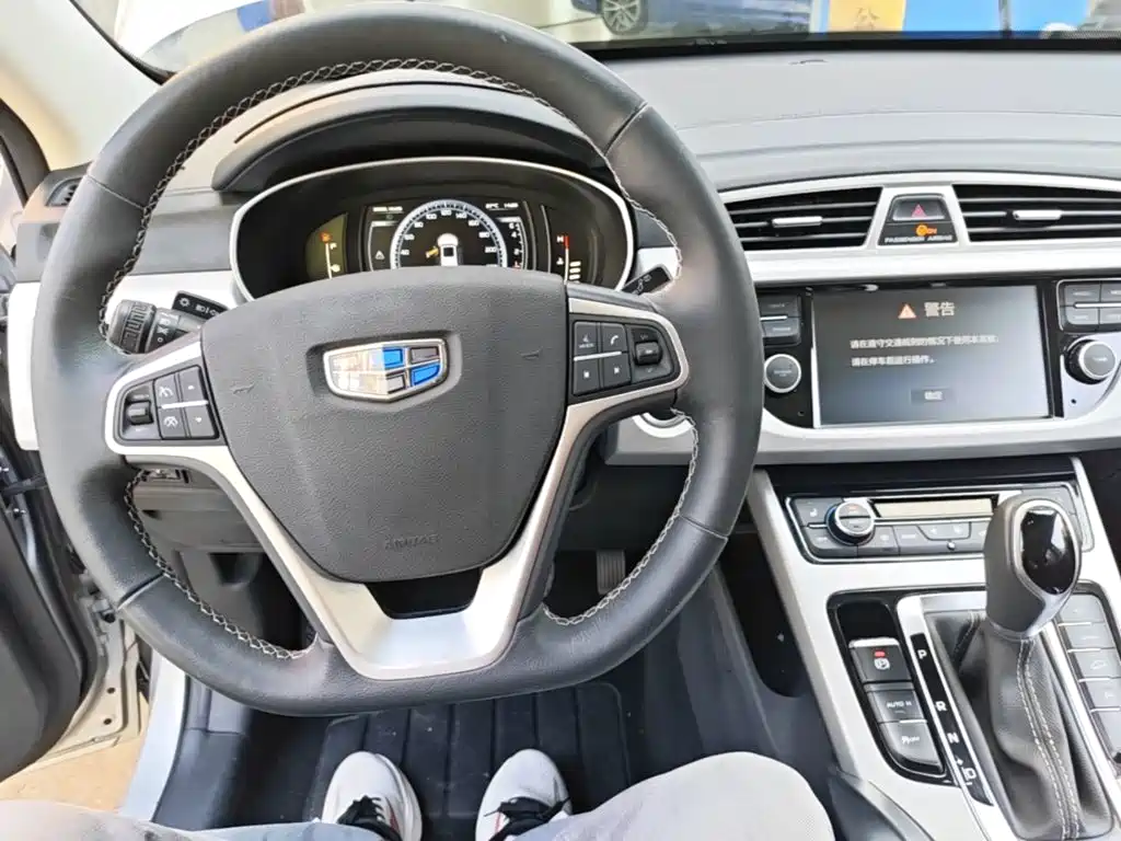 Geely Boyue — миниатюра 10