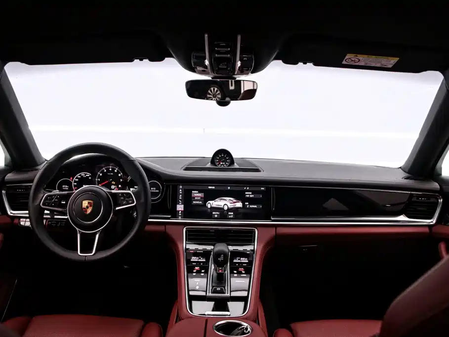 Porsche Panamera — миниатюра 5