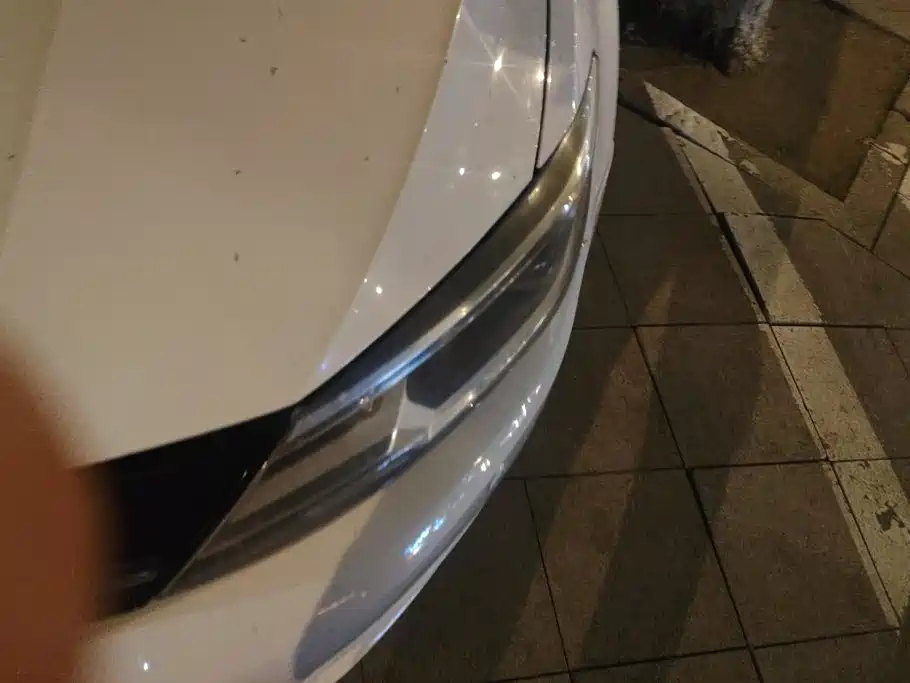 Volkswagen Sagitar — миниатюра 5