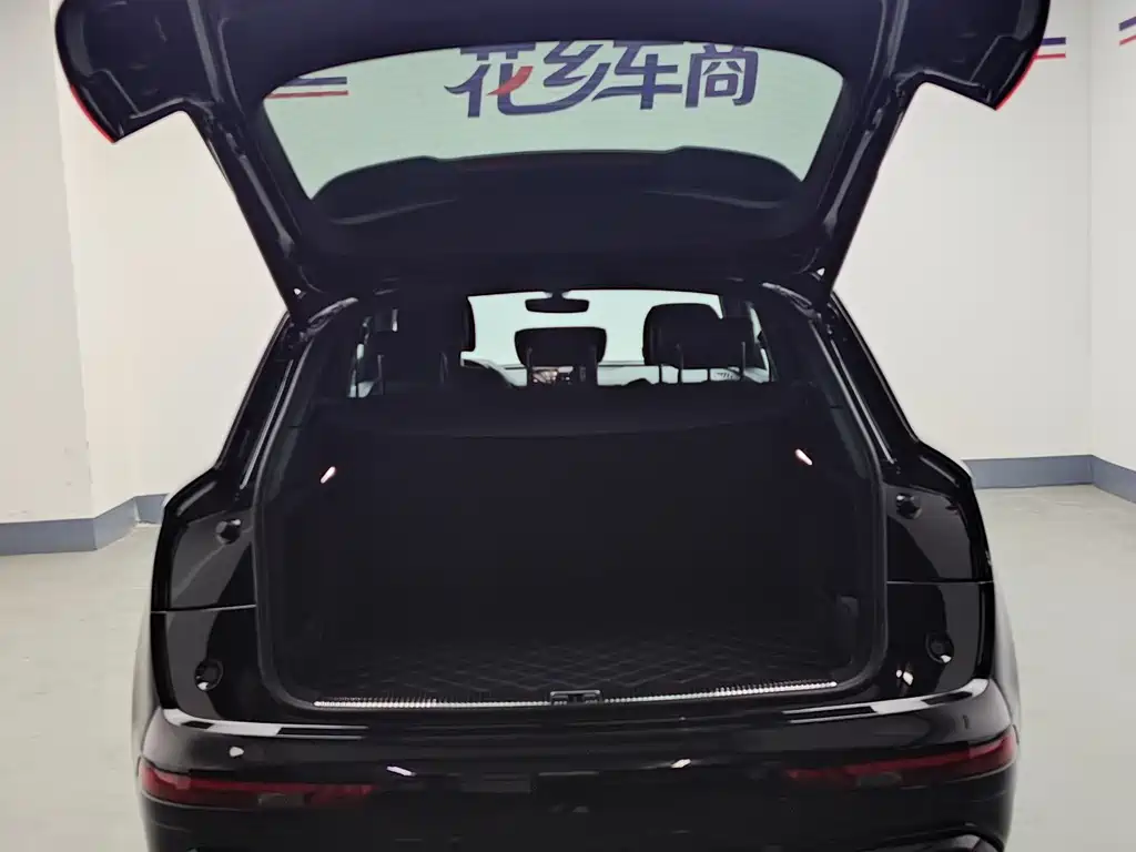 Audi Q5L — миниатюра 21
