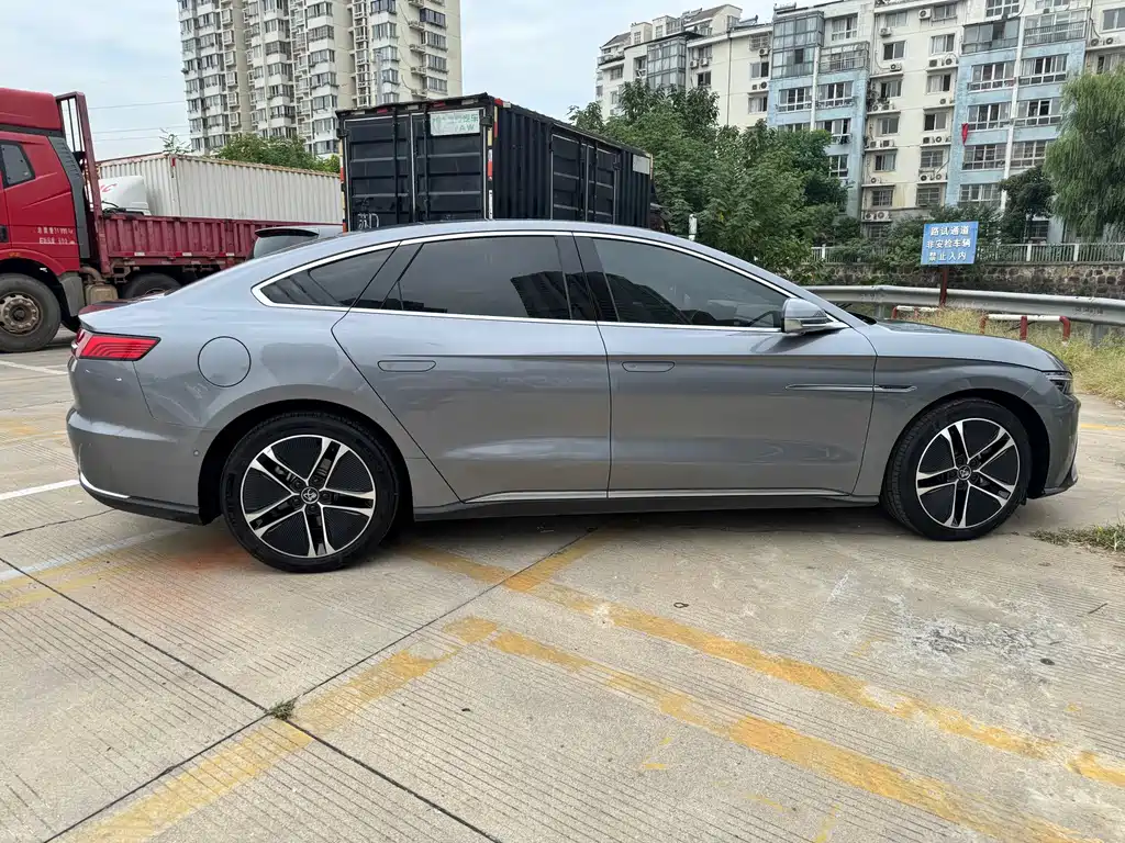 BYD Han — миниатюра 7