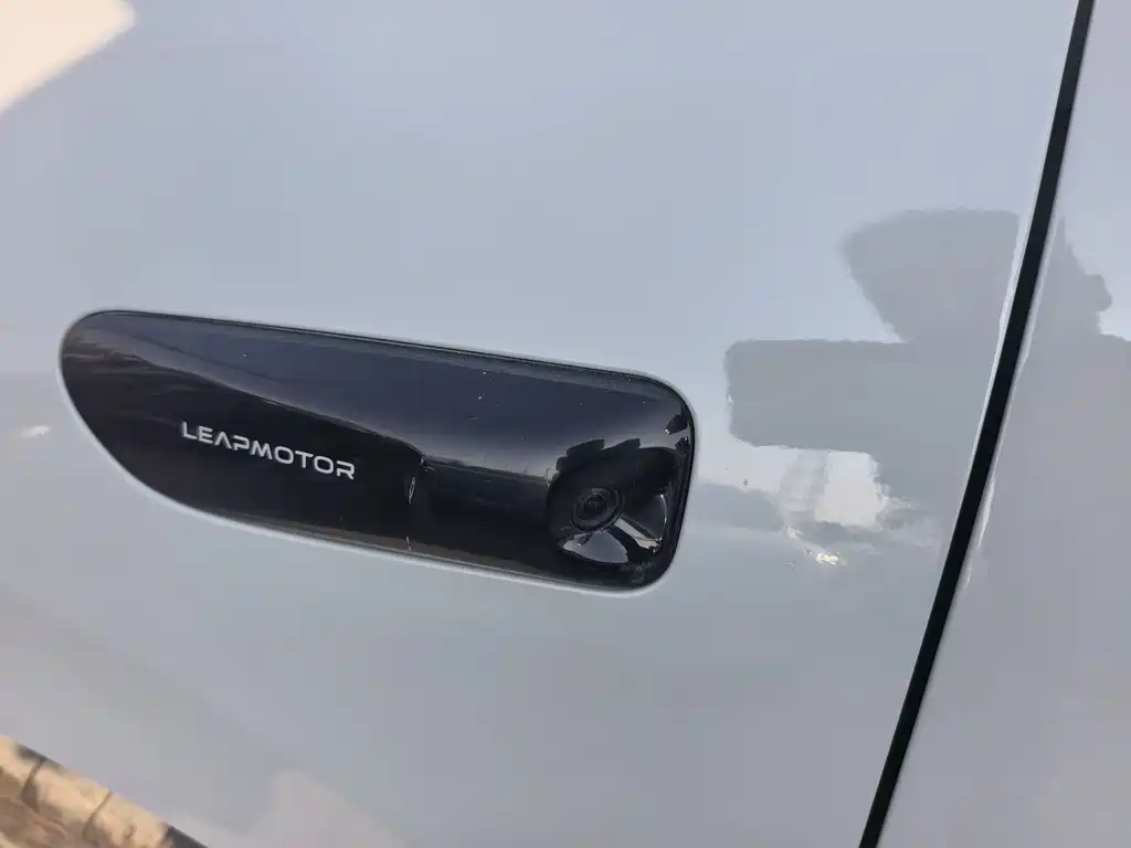 Leapmotor Leapmotor C10 — миниатюра 8