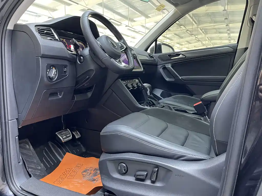 Volkswagen Tiguan L — миниатюра 3
