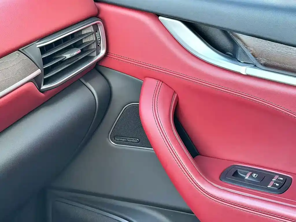 Maserati Levante — миниатюра 13