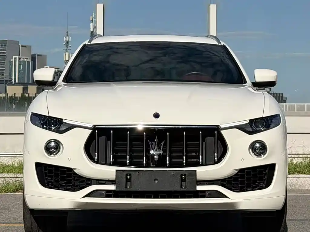 Maserati Levante — миниатюра 2