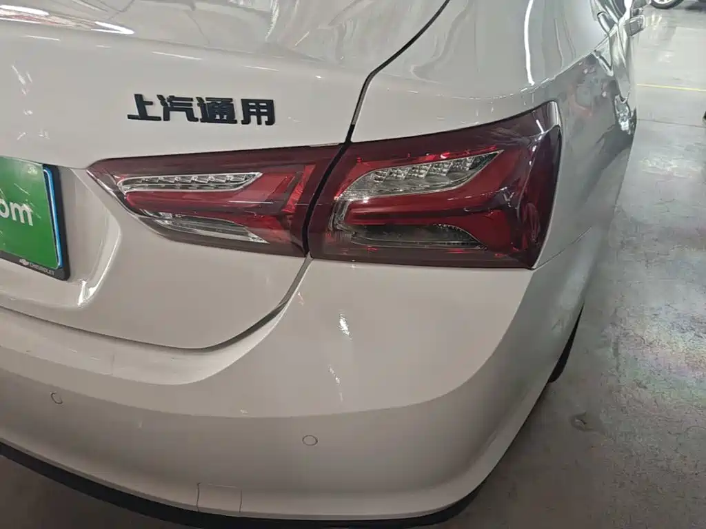Chevrolet Malibu XL — миниатюра 8