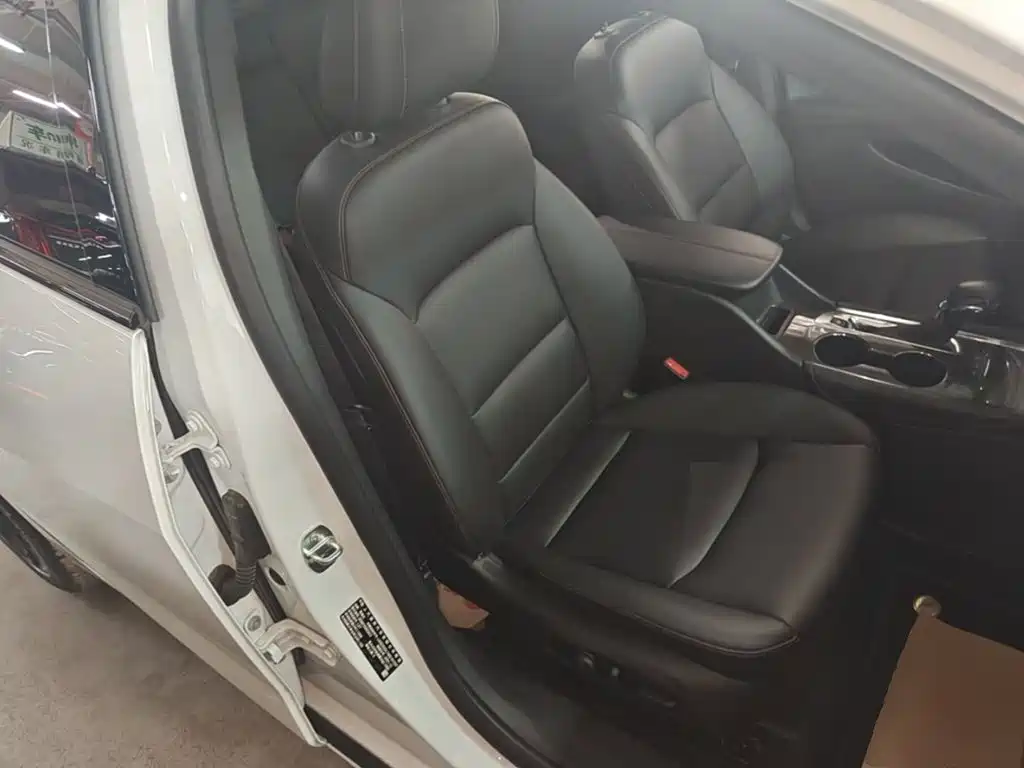 Chevrolet Malibu XL — миниатюра 25