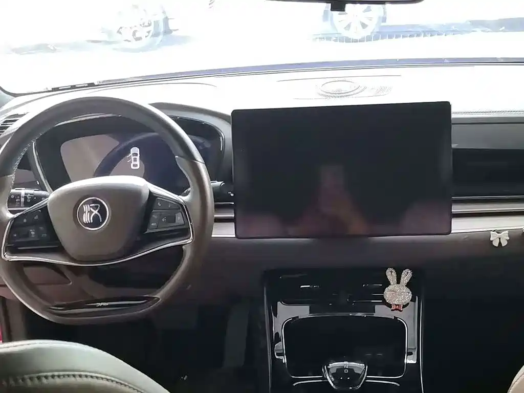 BYD Han — миниатюра 6