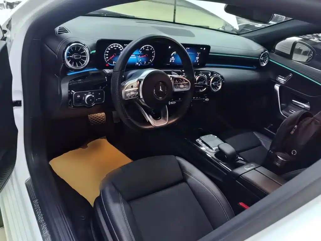 Mercedes-Benz A-Class — миниатюра 10