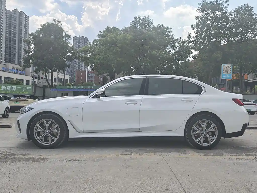 BMW i3 — миниатюра 3