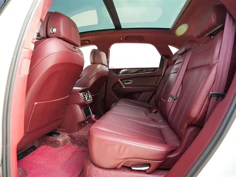 Bentley Bentayga 2018 4.0T V8