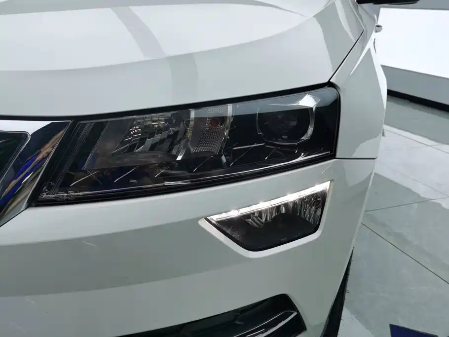 Skoda Karoq — миниатюра 5