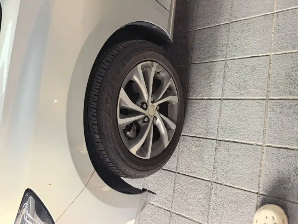 Buick Verano — миниатюра 23