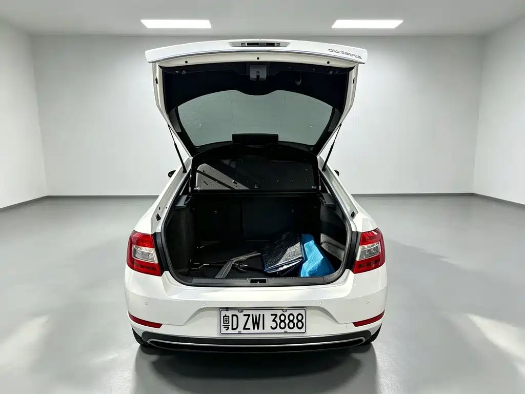 Skoda Octavia — миниатюра 8