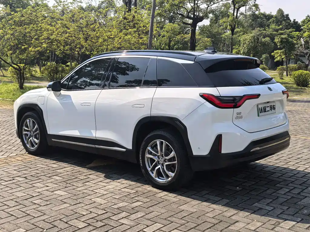 NIO ES6 — миниатюра 15