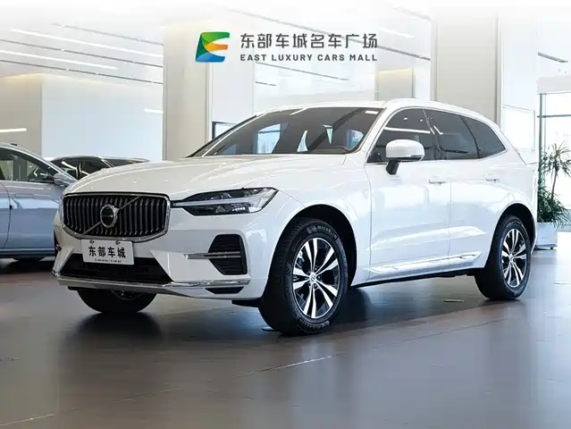 VOLVO  XC60 2023