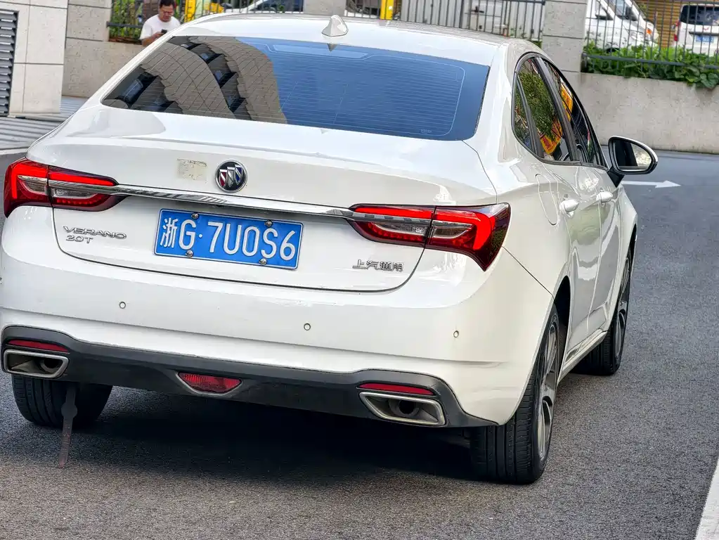 Buick Verano — миниатюра 5