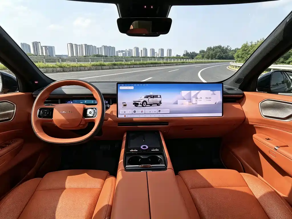 Lynk & Co 900 — миниатюра 6