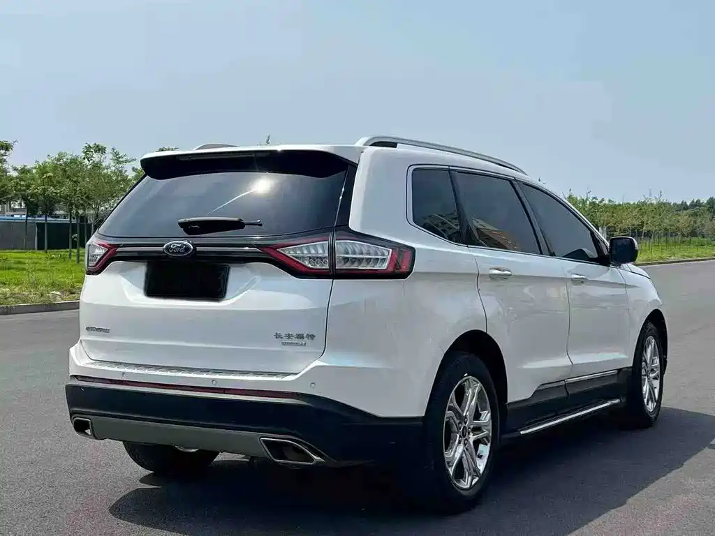 Ford Edge — миниатюра 9
